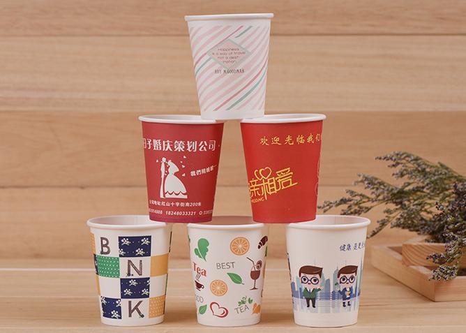 12のOz 8つのOzのペーパー コーヒー カップ/ロゴの習慣は熱い飲料のための紙コップを印刷しました
